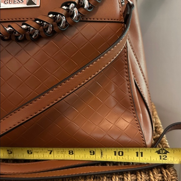 NWOT Guess Hillsdale Elegant Dark tan braided chain detail crossbody satchel bag - Picture 6 of 13